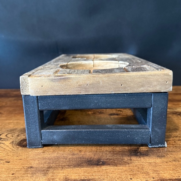 Wood Dog and/or Cat Water and Food Raised Feeder - Picture 5 of 10